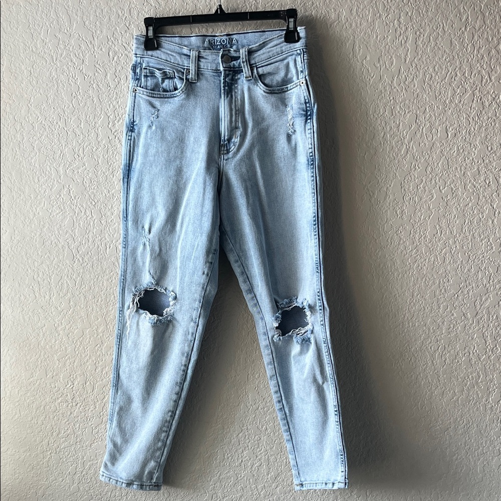 Arizona Jean Company Women's Light Blue High Rise Jeans